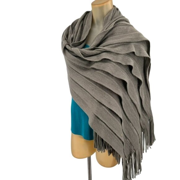 Soma Intimates Fringe Shawl Wrap Scarf Gray tiered 28 X 80 - Picture 1 of 14